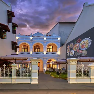 Baba House 4*