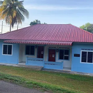 Sarifah Homestay *