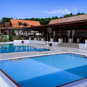 Lovita Tanjung Bidara Курортный комплекс 4*