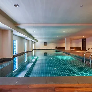 Oyo 44077 The Platinum & Suites- King Melaka