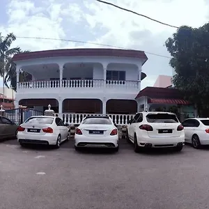Fullhouse Homestay Melaka Holiday home