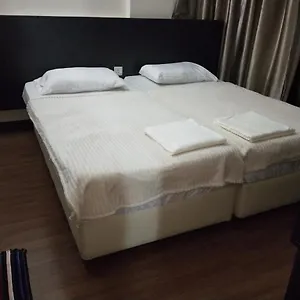 Family 2 Bilik Waterpark Free 4 Tiket Apartment Malacca