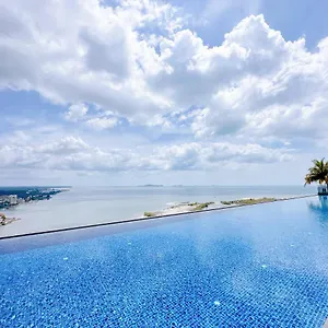 Apartment Silverscape L A4011 L Luxury 3br L Bathtub L 6-11 Pax L Seaview L Infinity Pool L Jonker Street L City Centre By Jay