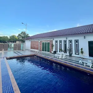 Teratak Azizah Rahman Holiday home Malacca