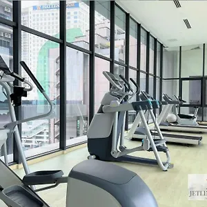 Town @city-view/4pax/bathun/wi-fi/tv * Malacca