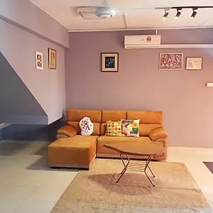 Double Storey Cosy Pengkalan Balak Fully Aircon * Malacca