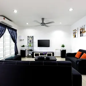 Holiday home Homely Taman Aman