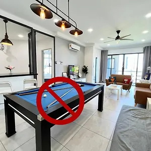 Apartment Atlantis-3br-sea-view-8-pax-cuckoowater