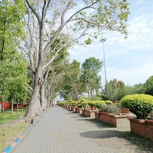 Spacious 3bedroom Wifi Carpark Apartment