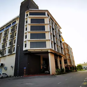 Hotel La Boss 3*