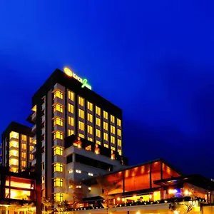 Отель Kings Centre