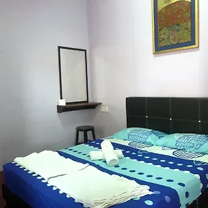 Kawan Kawan Pensión 4*