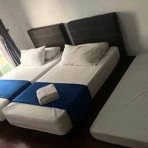 Vinz @ Silverscape Luxury